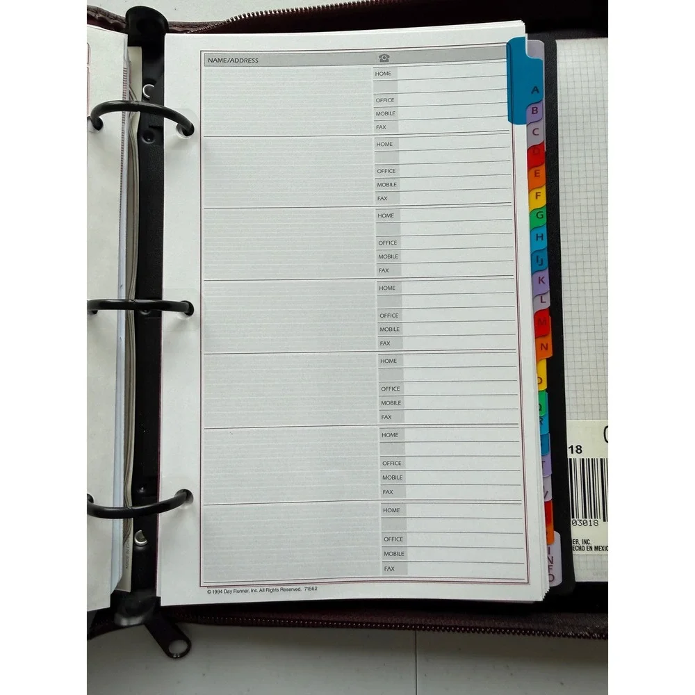 Vintage Dayrunner Planner 3 Ring 8 x 10 Classic Edition Madrid Burgundy Filled